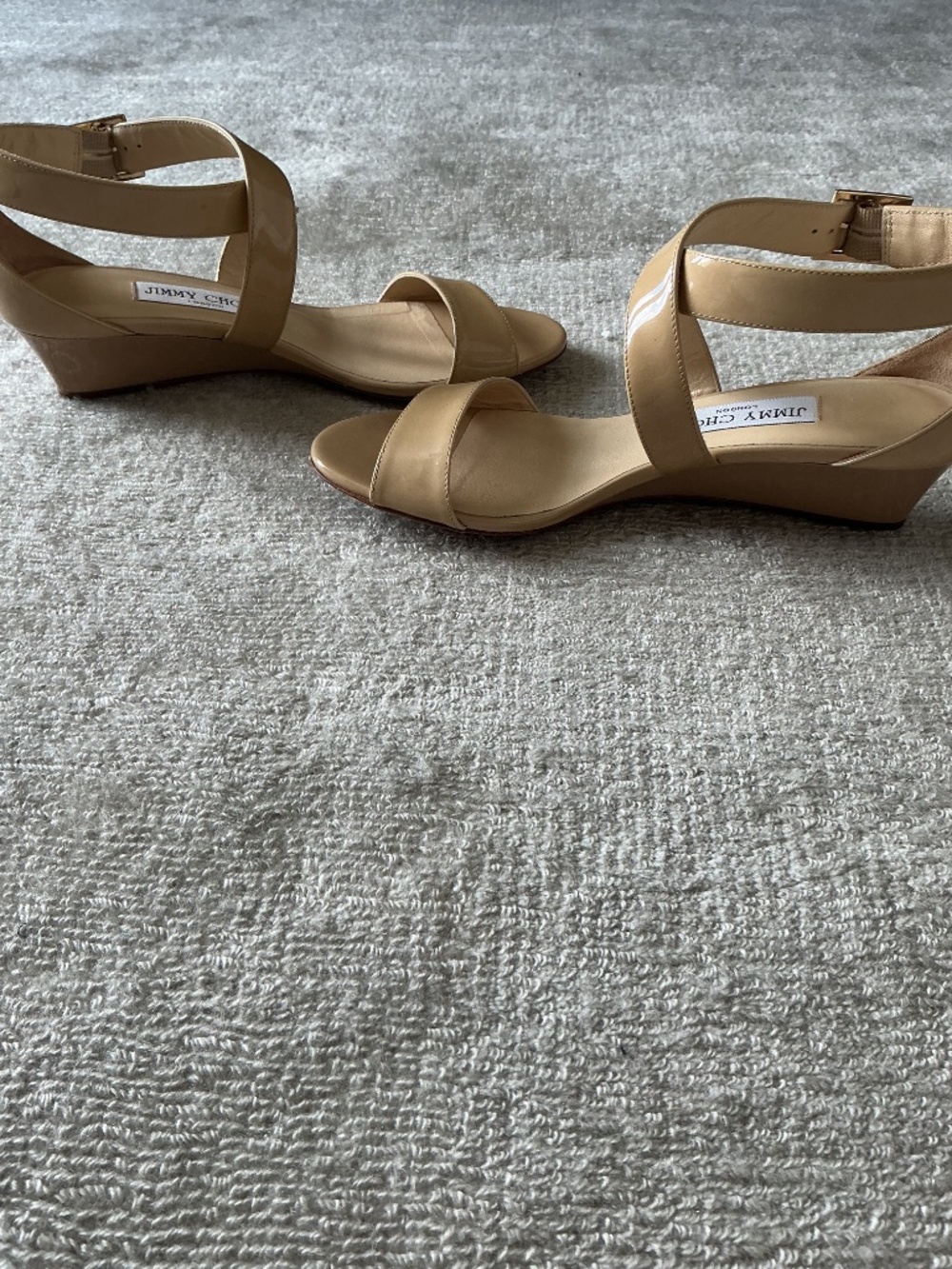 JIMMY CHOOSE Chiara Patent Leather Beige Nude Low Wedge Sandal Size 36.6/6.5 - Picture 3 of 4